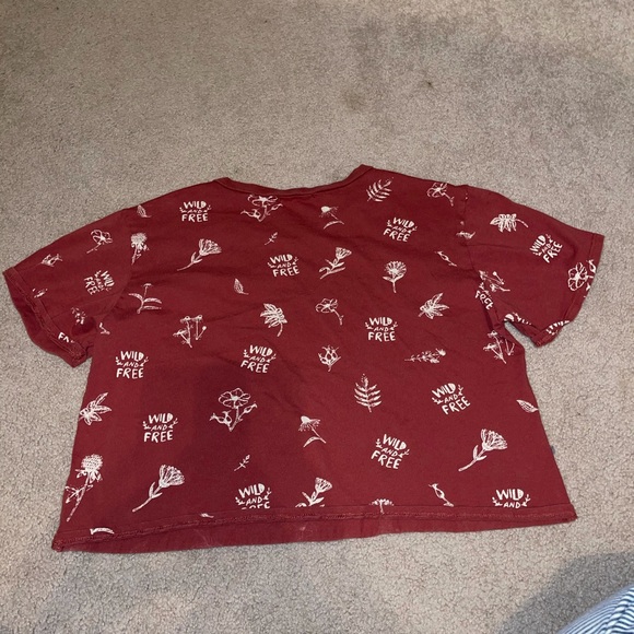 Graphic Cropped Tee - Picture 2 of 3